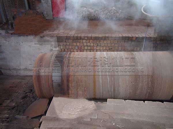 澠池頁巖陶粒砂回轉(zhuǎn)窯生產(chǎn)線生產(chǎn)現(xiàn)場